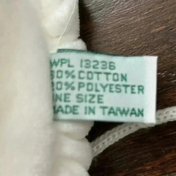 Carter’s Jacket With Beret And Mittens - Picture 8 of 8